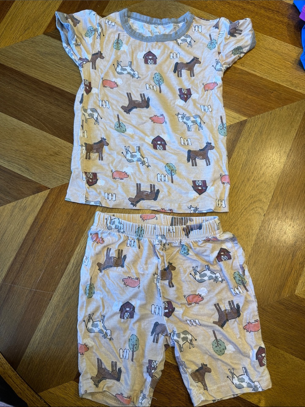 Milkberry Farm Animals Beige Short Sleeve Pajama Set flaw-washwear